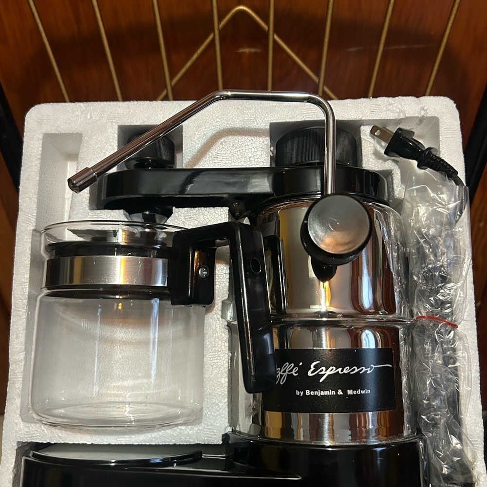 Vintage BRAND NEW 1970s Caffè Espresso maker by Benjamin & Medwin